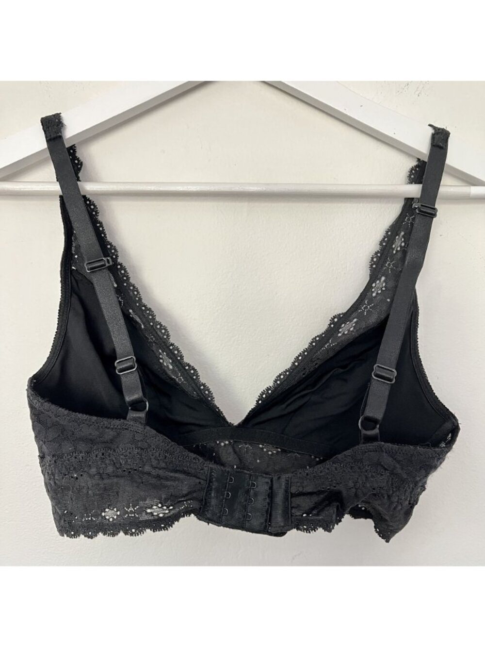 Wacoal Halo Lace Wire Free Bra, Convertible Straps, Fully Lined Sz 36 EUC Comfy - Picture 2 of 5